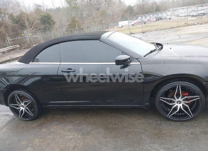 Photo 13 of 2012 Chrysler 200 TOURING (VIN 1C3BCBEB9CN215474)