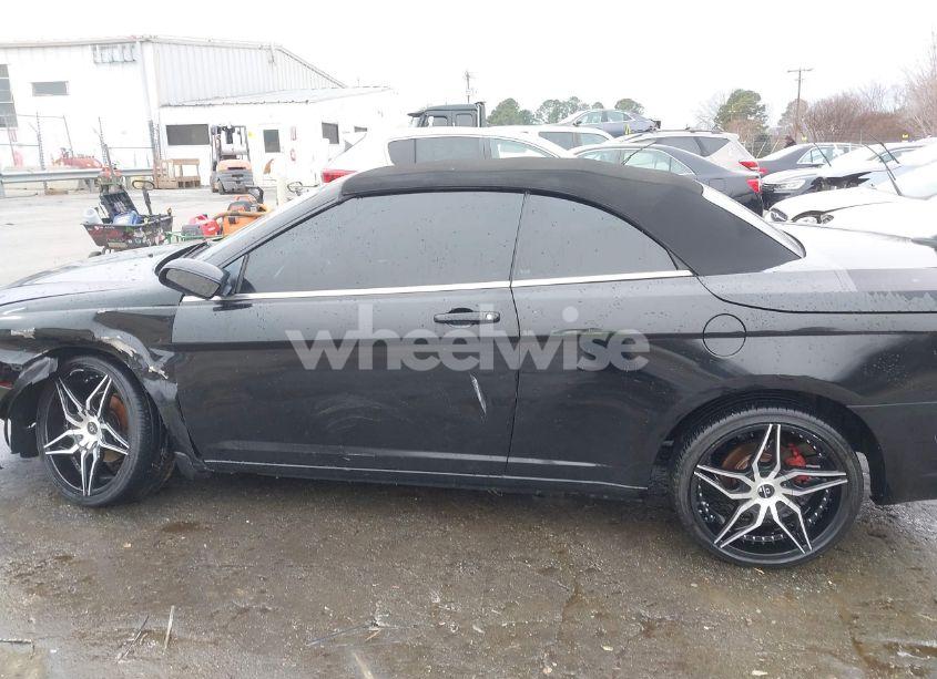 Photo 14 of 2012 Chrysler 200 TOURING (VIN 1C3BCBEB9CN215474)