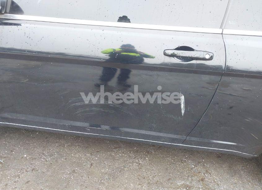 Photo 17 of 2012 Chrysler 200 TOURING (VIN 1C3BCBEB9CN215474)