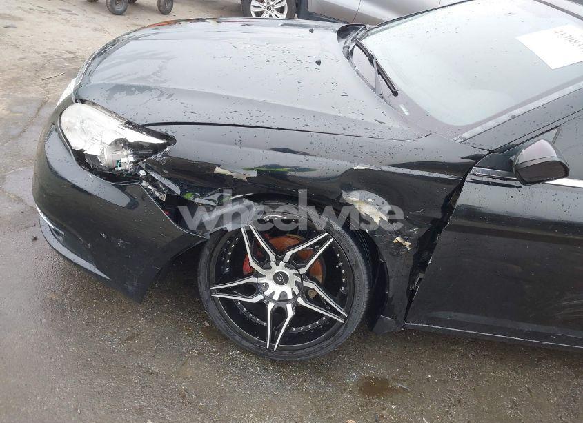 Photo 6 of 2012 Chrysler 200 TOURING (VIN 1C3BCBEB9CN215474)