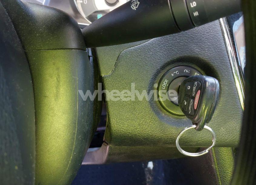 Photo 11 of 2012 Chrysler 200 TOURING (VIN 1C3BCBEB9CN215829)