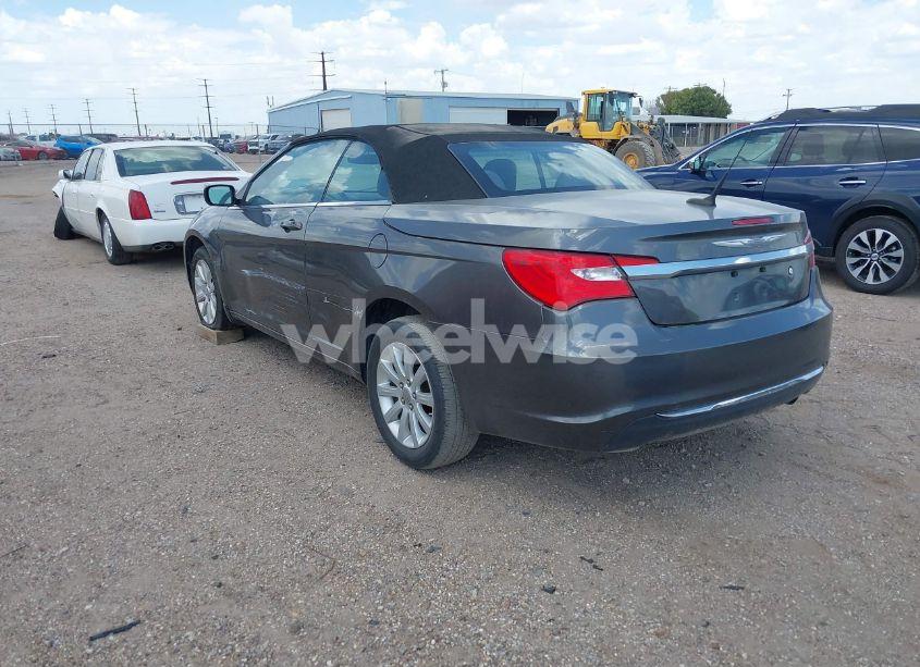 Photo 3 of 2014 Chrysler 200 TOURING (VIN 1C3BCBEB9EN158101)