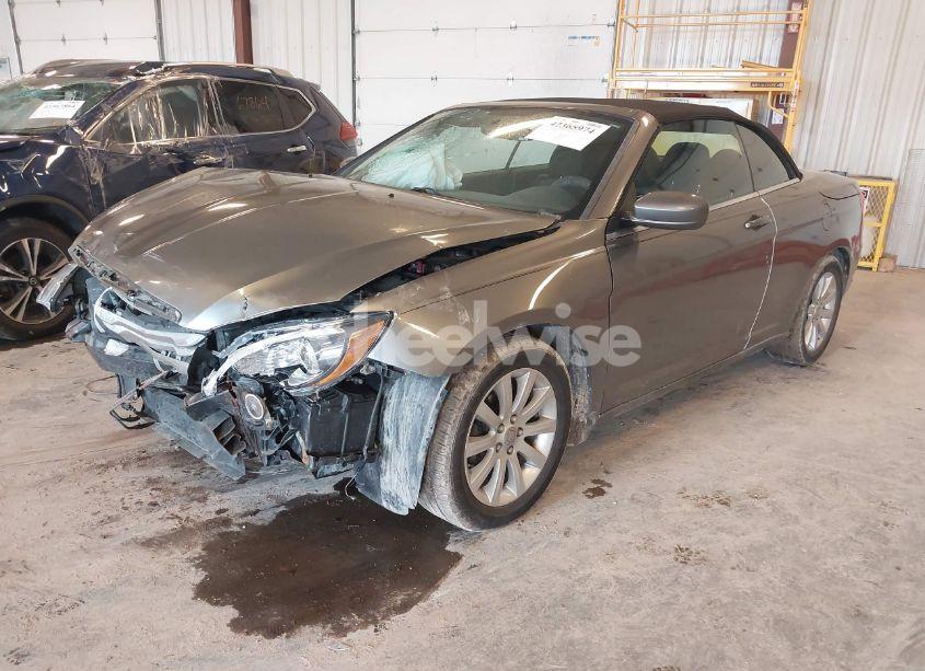 Photo 2 of 2012 Chrysler 200 TOURING (VIN 1C3BCBEBXCN215578)