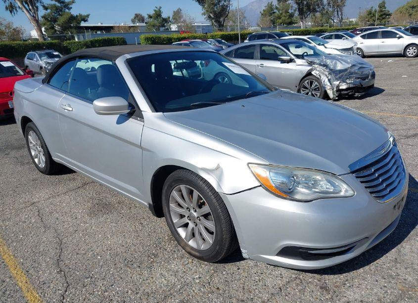 2012 Chrysler 200 TOURING (VIN 1C3BCBEBXCN218898) main photo