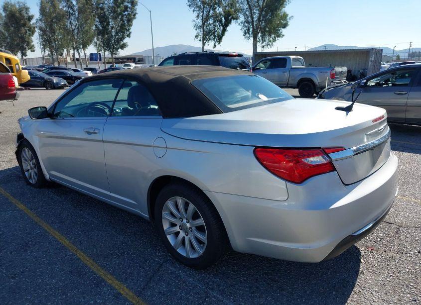 Photo 3 of 2012 Chrysler 200 TOURING (VIN 1C3BCBEBXCN218898)