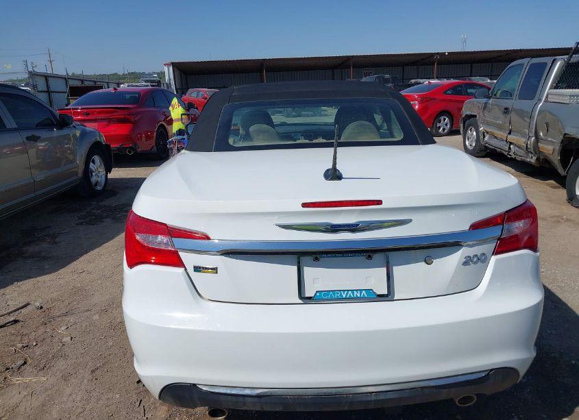Photo 16 of 2014 Chrysler 200 TOURING (VIN 1C3BCBEG2EN131060)
