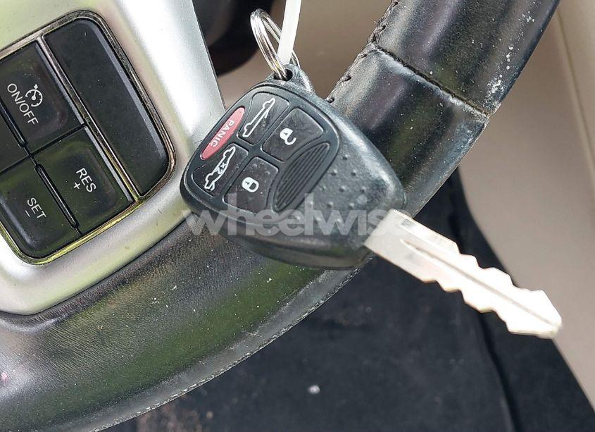 Photo 11 of 2013 Chrysler 200 TOURING (VIN 1C3BCBEG4DN628089)