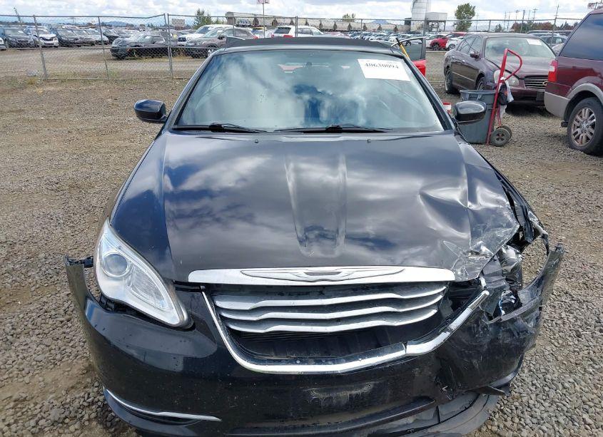 Photo 12 of 2012 Chrysler 200 TOURING (VIN 1C3BCBEG5CN158847)