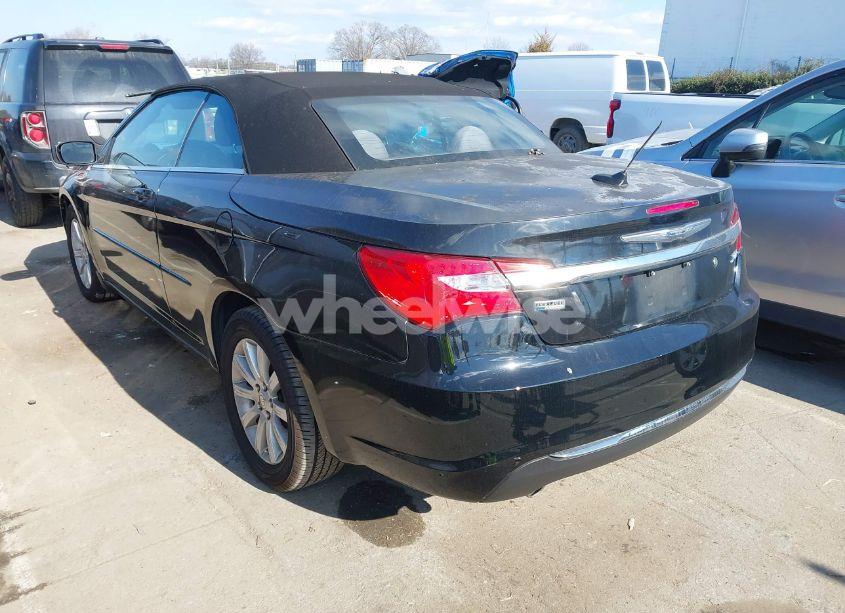 Photo 3 of 2014 Chrysler 200 TOURING (VIN 1C3BCBEG7EN127389)