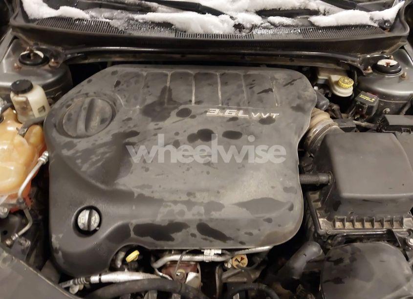 Photo 10 of 2012 Chrysler 200 TOURING (VIN 1C3BCBEG8CN233928)