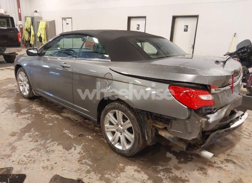 Photo 3 of 2012 Chrysler 200 TOURING (VIN 1C3BCBEG8CN233928)