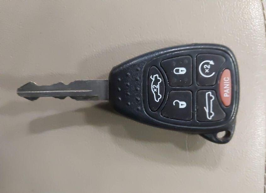 Photo 11 of 2013 Chrysler 200 LIMITED (VIN 1C3BCBFG0DN687204)