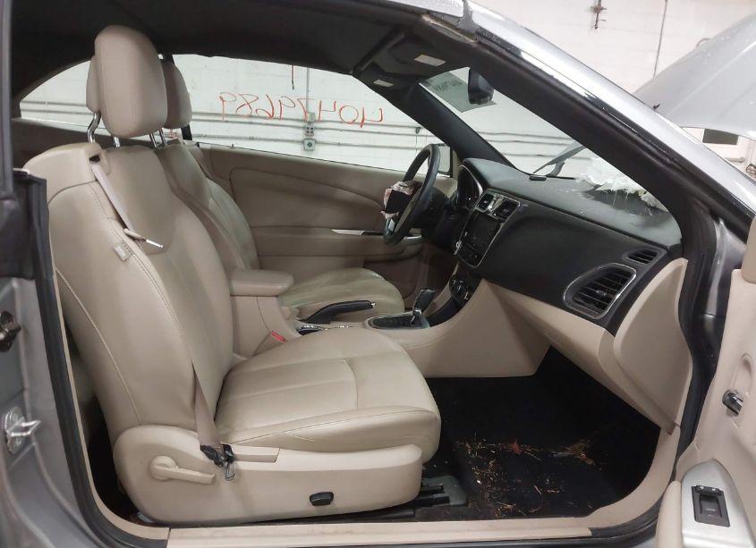 Photo 5 of 2013 Chrysler 200 LIMITED (VIN 1C3BCBFG0DN687204)