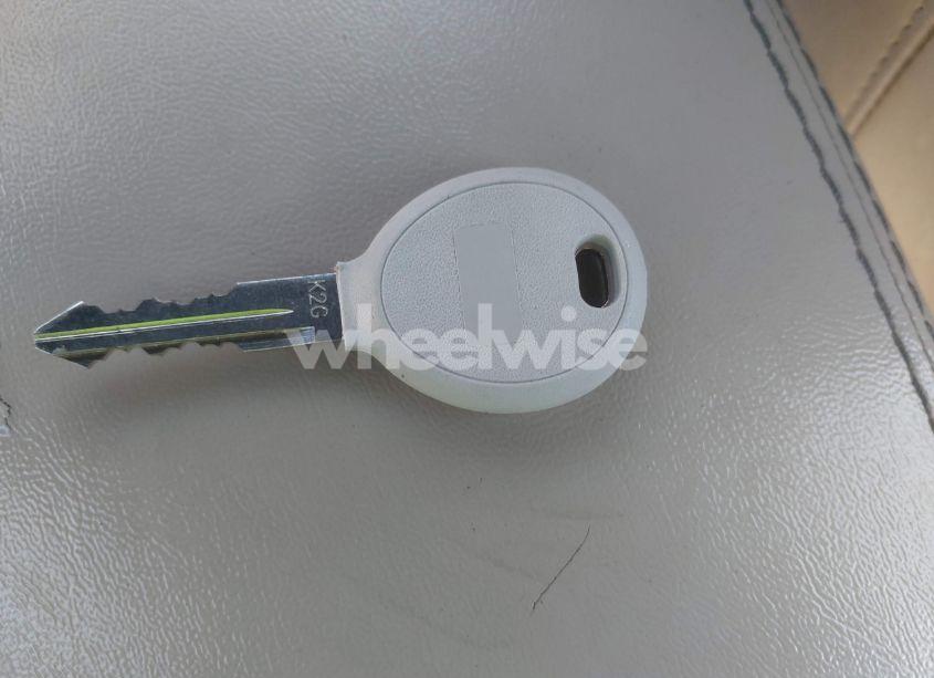 Photo 11 of 2013 Chrysler 200 LIMITED (VIN 1C3BCBFG1DN516428)