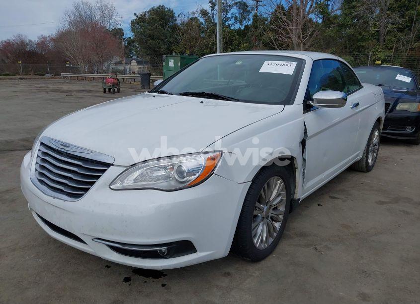 Photo 2 of 2013 Chrysler 200 LIMITED (VIN 1C3BCBFG1DN684747)