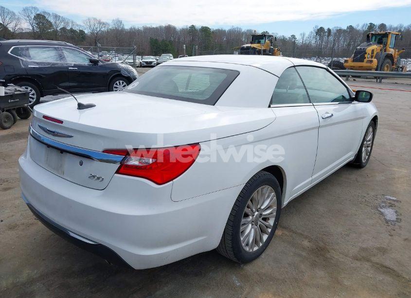 Photo 4 of 2013 Chrysler 200 LIMITED (VIN 1C3BCBFG1DN684747)