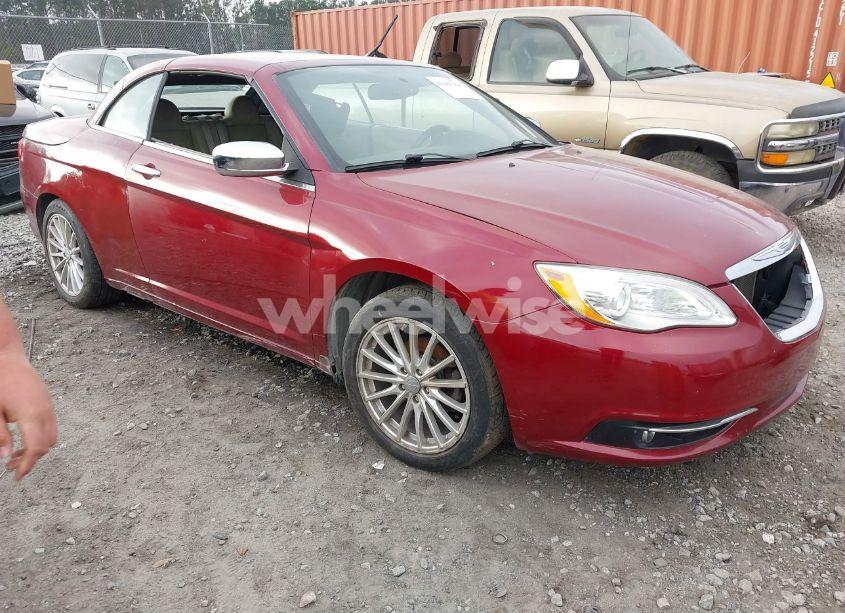 2013 Chrysler 200 LIMITED (VIN 1C3BCBFG6DN595353) main photo