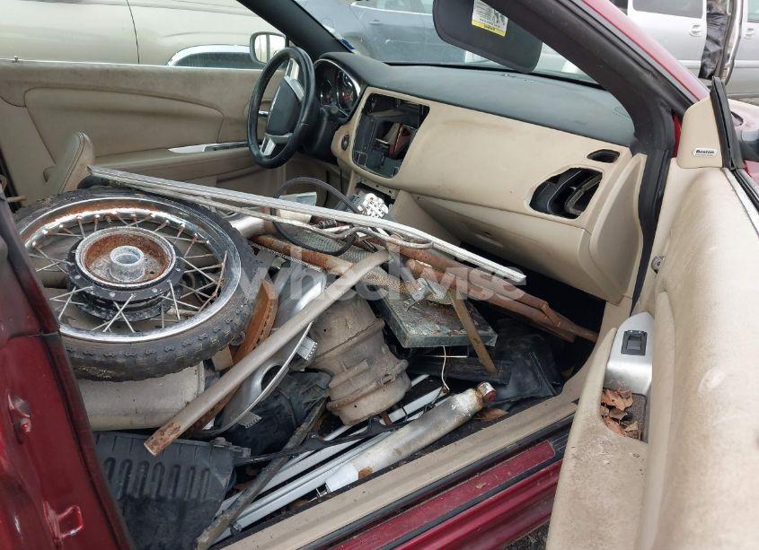 Photo 5 of 2013 Chrysler 200 LIMITED (VIN 1C3BCBFG6DN595353)