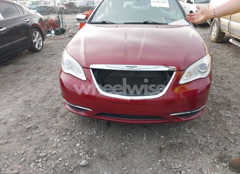 Photo 6 of 2013 Chrysler 200 LIMITED (VIN 1C3BCBFG6DN595353)