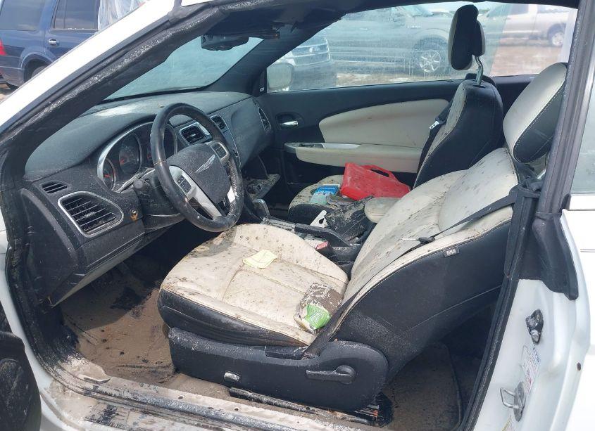 Photo 6 of 2012 Chrysler 200 LIMITED (VIN 1C3BCBFG7CN123032)