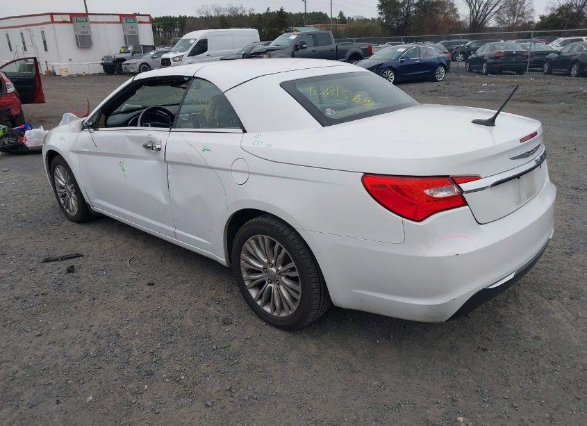 Photo 3 of 2013 Chrysler 200 LIMITED (VIN 1C3BCBFG7DN632698)