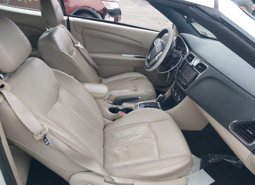 Photo 5 of 2013 Chrysler 200 LIMITED (VIN 1C3BCBFG7DN632698)