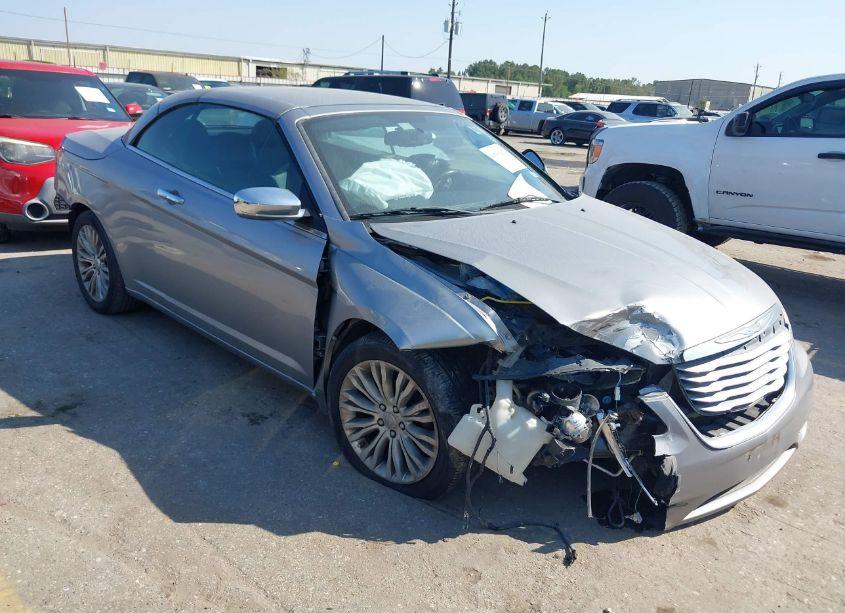 2013 Chrysler 200 LIMITED (VIN 1C3BCBFG8DN513509) main photo