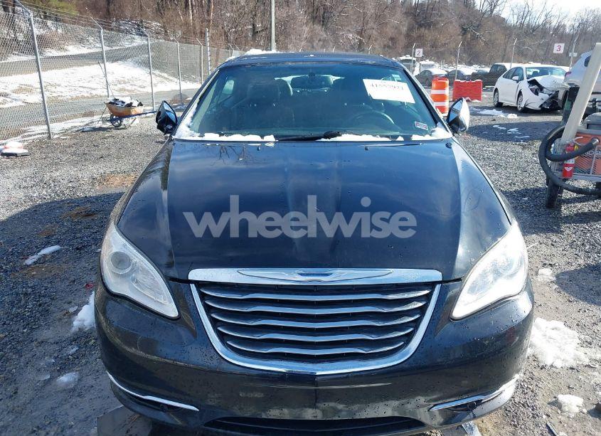 Photo 12 of 2014 Chrysler 200 LIMITED (VIN 1C3BCBFG9EN162644)