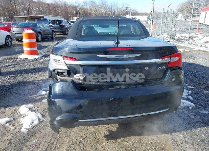 Photo 16 of 2014 Chrysler 200 LIMITED (VIN 1C3BCBFG9EN162644)