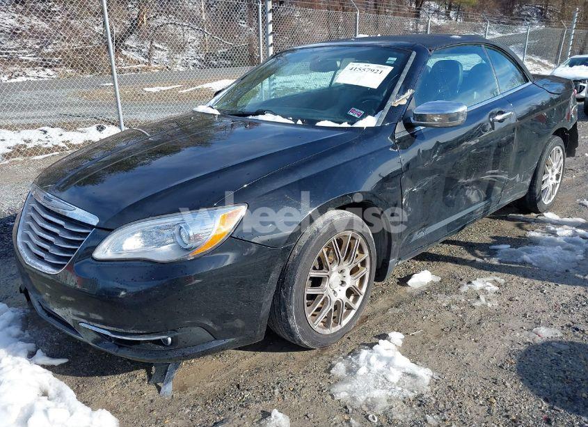 Photo 2 of 2014 Chrysler 200 LIMITED (VIN 1C3BCBFG9EN162644)