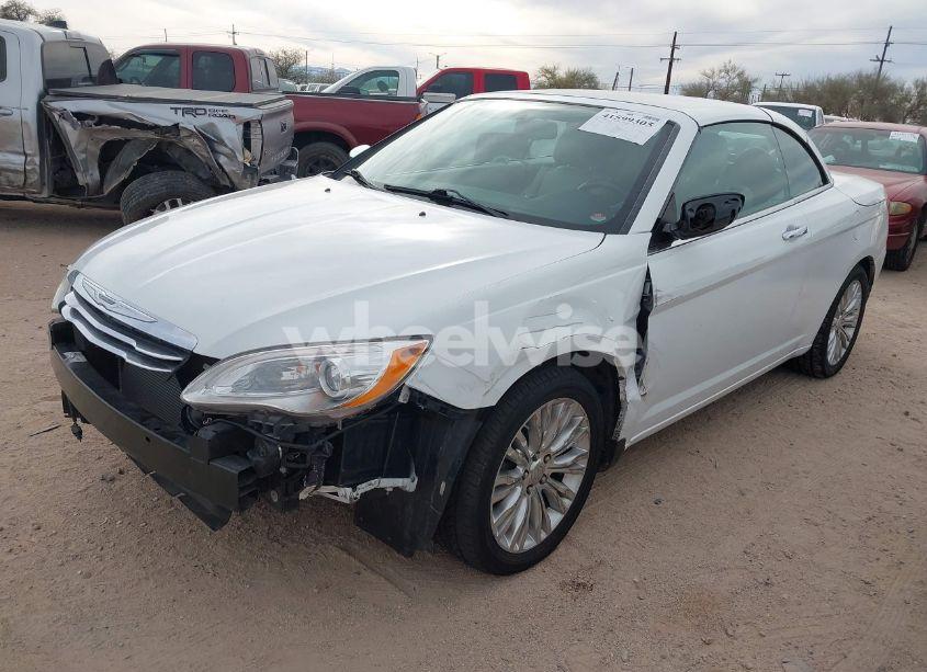 Photo 2 of 2014 Chrysler 200 LIMITED (VIN 1C3BCBFGXEN159655)