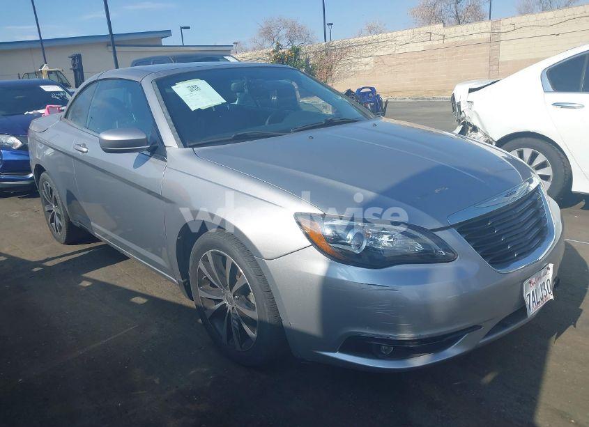 2013 Chrysler 200 S (VIN 1C3BCBGG6DN597988) main photo