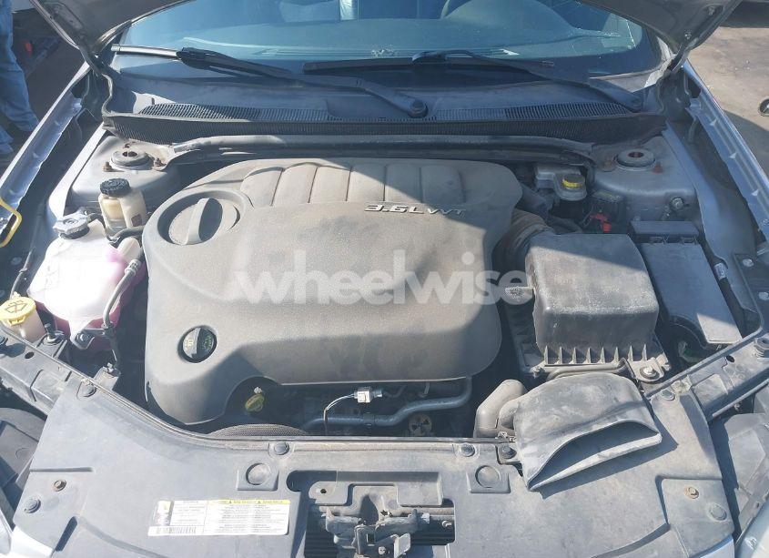 Photo 10 of 2013 Chrysler 200 S (VIN 1C3BCBGG6DN597988)