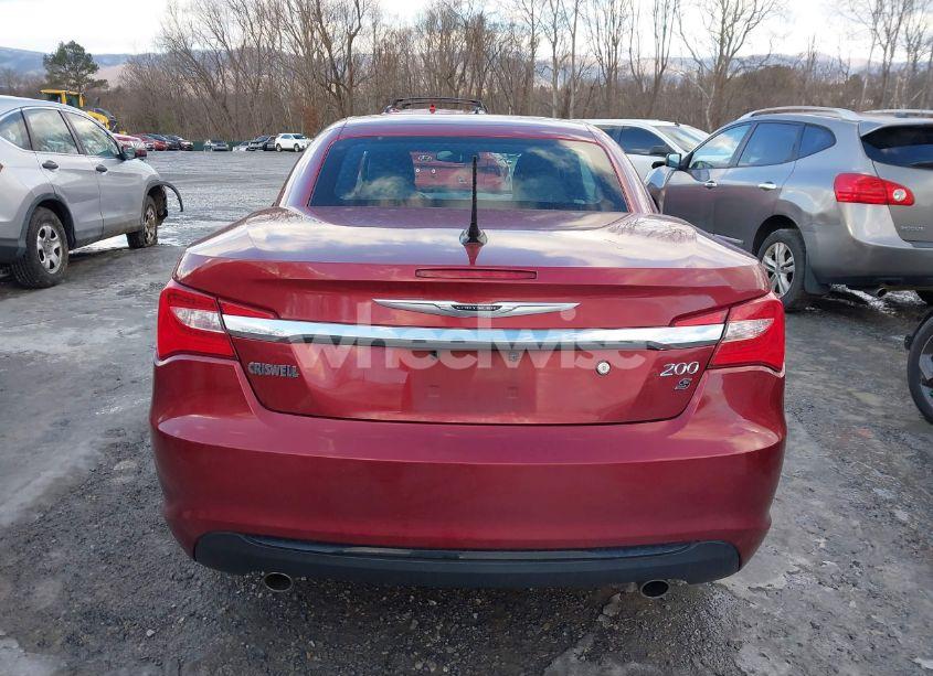 Photo 16 of 2013 Chrysler 200 S (VIN 1C3BCBGG7DN718642)