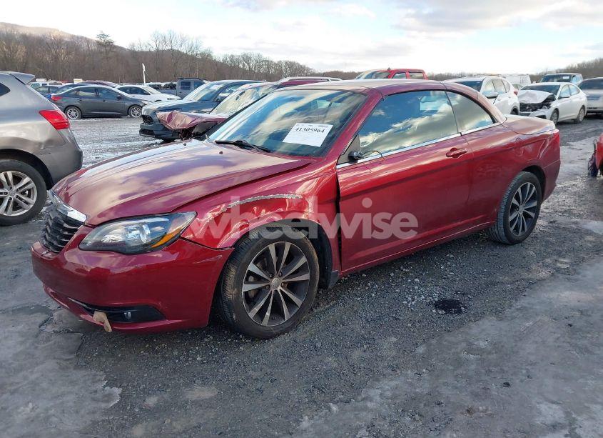 Photo 2 of 2013 Chrysler 200 S (VIN 1C3BCBGG7DN718642)
