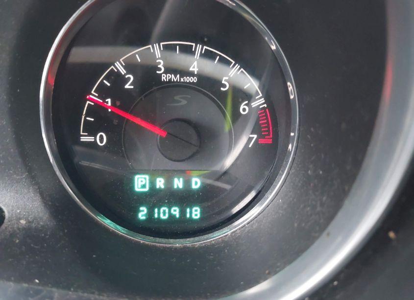 Photo 15 of 2013 Chrysler 200 S (VIN 1C3BCBGGXDN712141)