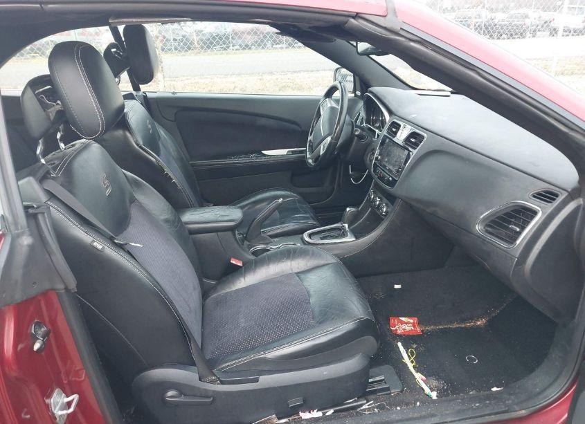 Photo 5 of 2013 Chrysler 200 S (VIN 1C3BCBGGXDN712141)