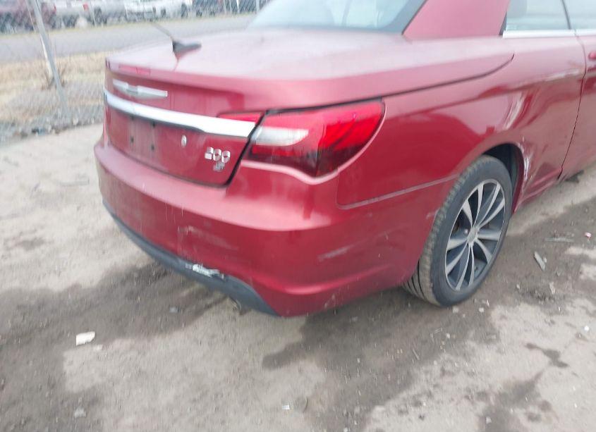 Photo 6 of 2013 Chrysler 200 S (VIN 1C3BCBGGXDN712141)