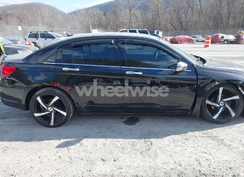 Photo 13 of 2012 Chrysler 200 LX (VIN 1C3CCBAB0CN281857)