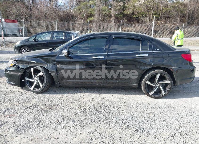 Photo 14 of 2012 Chrysler 200 LX (VIN 1C3CCBAB0CN281857)