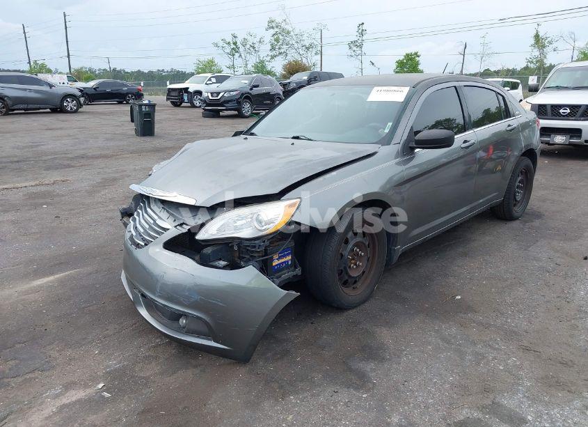 Photo 2 of 2013 Chrysler 200 LX (VIN 1C3CCBAB0DN641520)