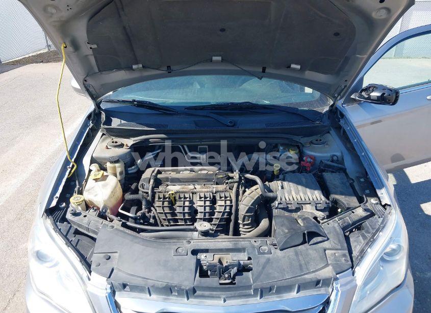 Photo 10 of 2013 Chrysler 200 LX (VIN 1C3CCBAB0DN641940)