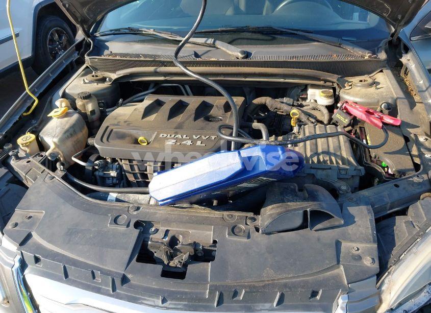 Photo 10 of 2013 Chrysler 200 LX (VIN 1C3CCBAB0DN671813)