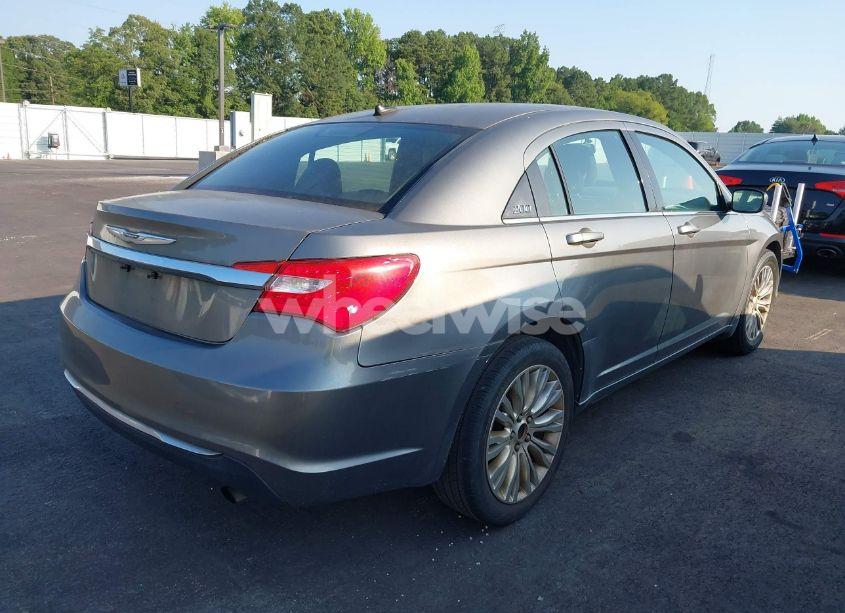 Photo 4 of 2013 Chrysler 200 LX (VIN 1C3CCBAB0DN671813)