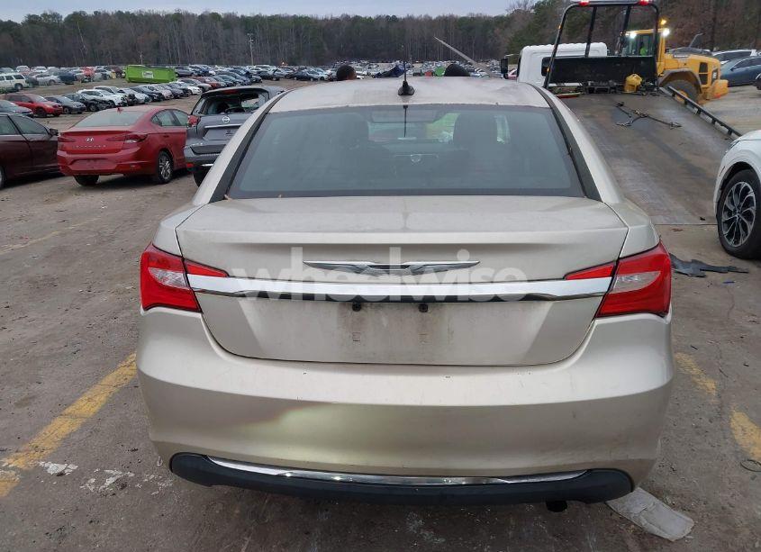 Photo 17 of 2013 Chrysler 200 LX (VIN 1C3CCBAB0DN698588)