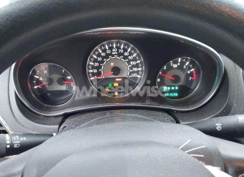 Photo 7 of 2013 Chrysler 200 LX (VIN 1C3CCBAB0DN698588)