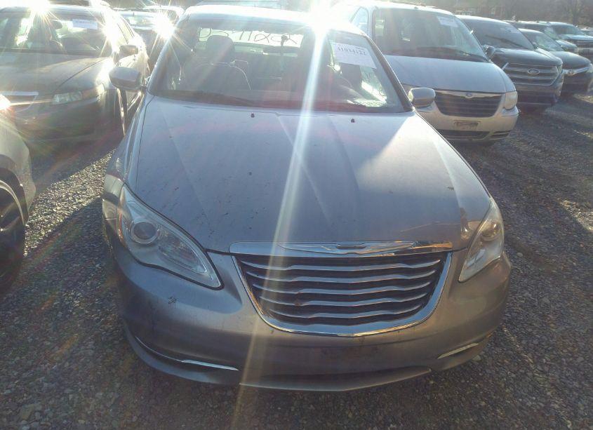 Photo 12 of 2014 Chrysler 200 LX (VIN 1C3CCBAB0EN124865)