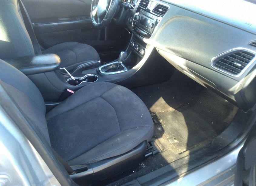 Photo 5 of 2014 Chrysler 200 LX (VIN 1C3CCBAB0EN124865)