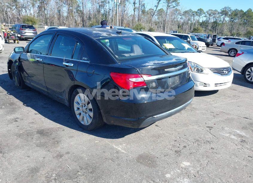 Photo 3 of 2014 Chrysler 200 LX (VIN 1C3CCBAB0EN168459)