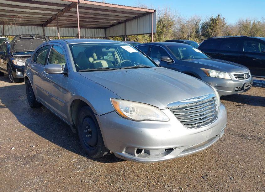 2014 Chrysler 200 LX (VIN 1C3CCBAB0EN204828) main photo